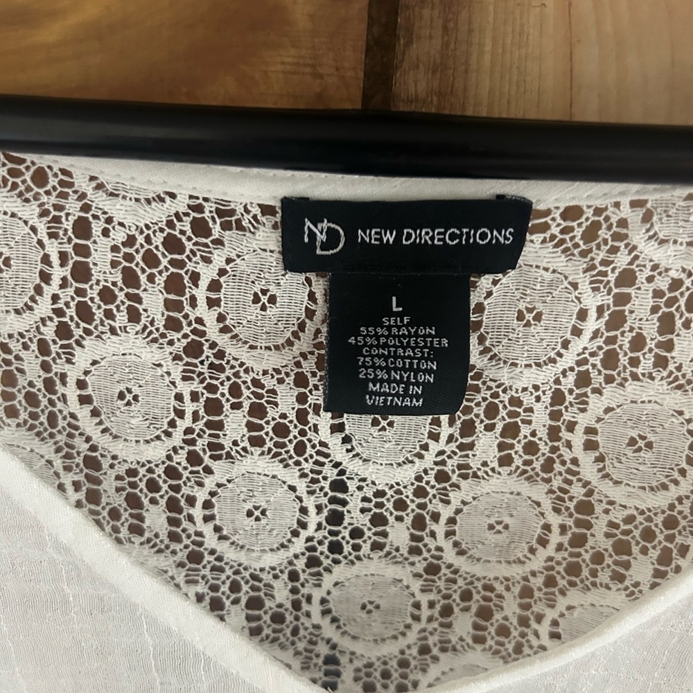 New Direction Peasant Style Top White Embroidered Floral Lace Blouse Pullover L - Picture 4 of 5